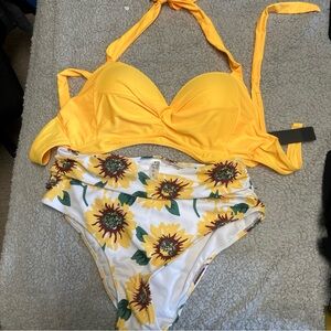 Xhilaration Sunflower Bikini Set in Yellow and White